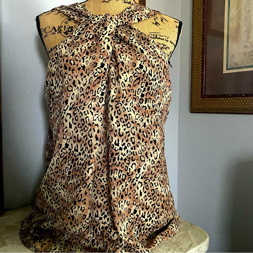 Sleeveless Blouse